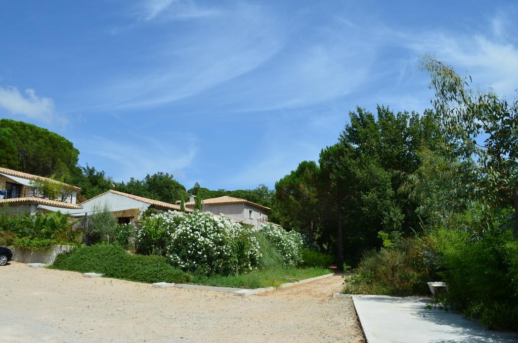 Ancie Hotel Grimaud Exterior photo